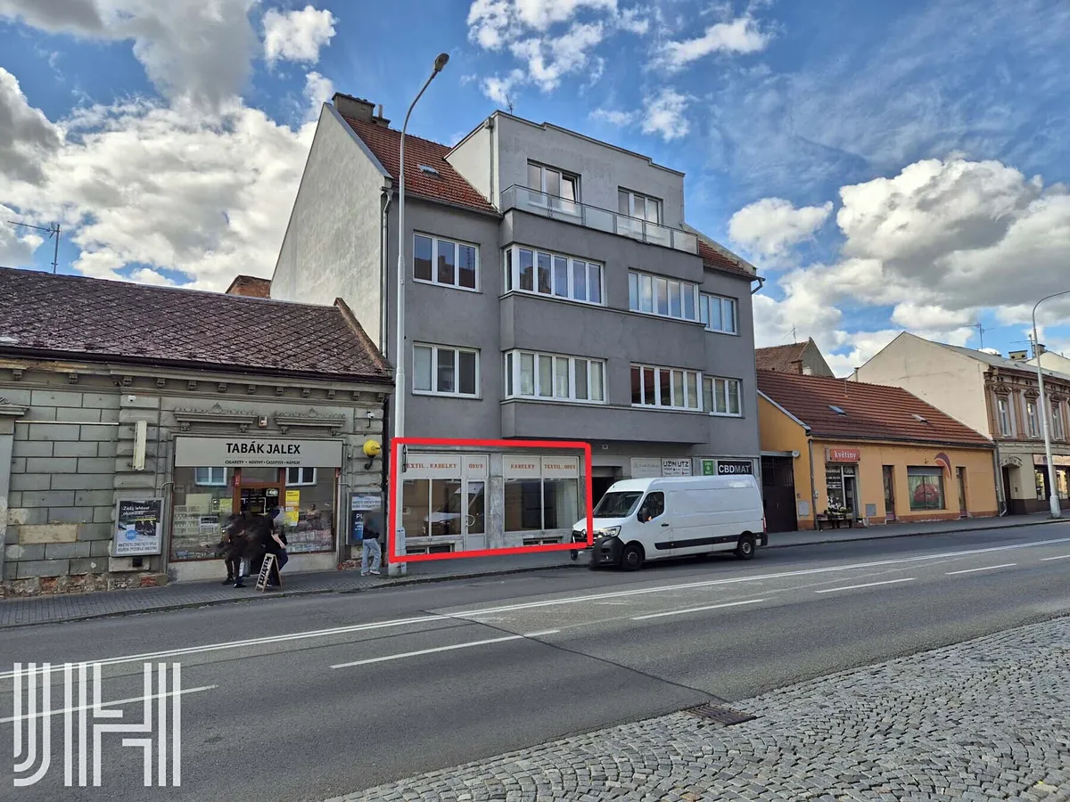 Pronájem obchodního prostoru 70 m²